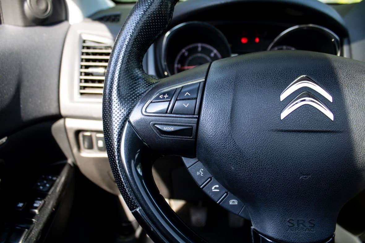 2015 Citroen C4 - 12