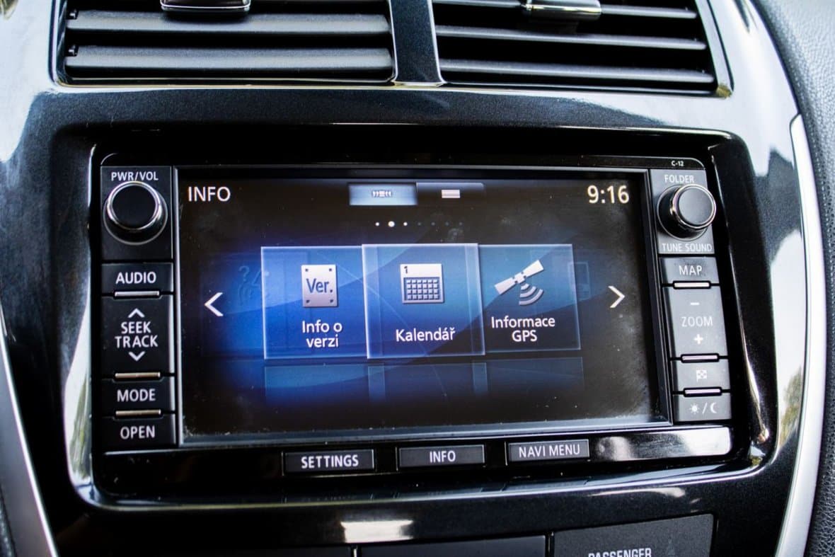 2015 Citroen C4 - 16