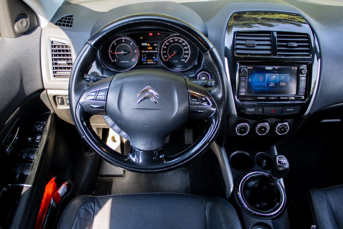 2015 Citroen C4 - 18