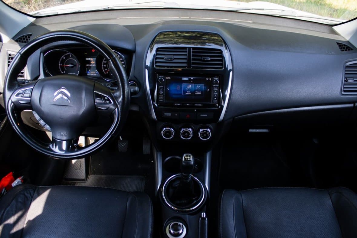 2015 Citroen C4 - 19