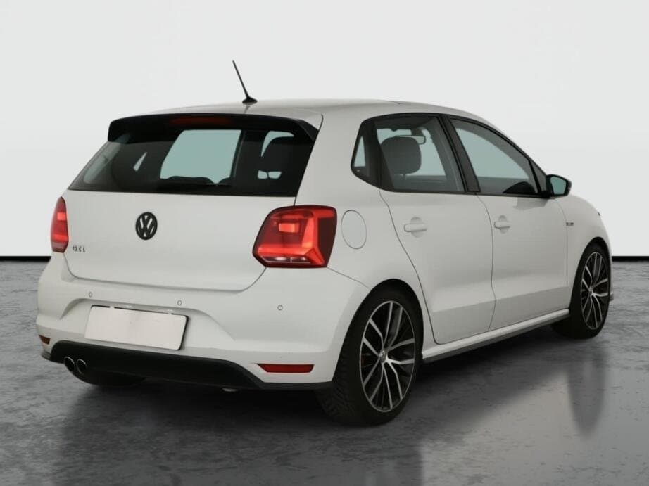 2015 Volkswagen POLO - 7