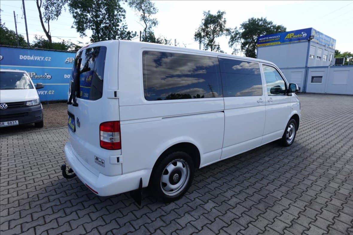 2013 Volkswagen CARAVELLE - 8