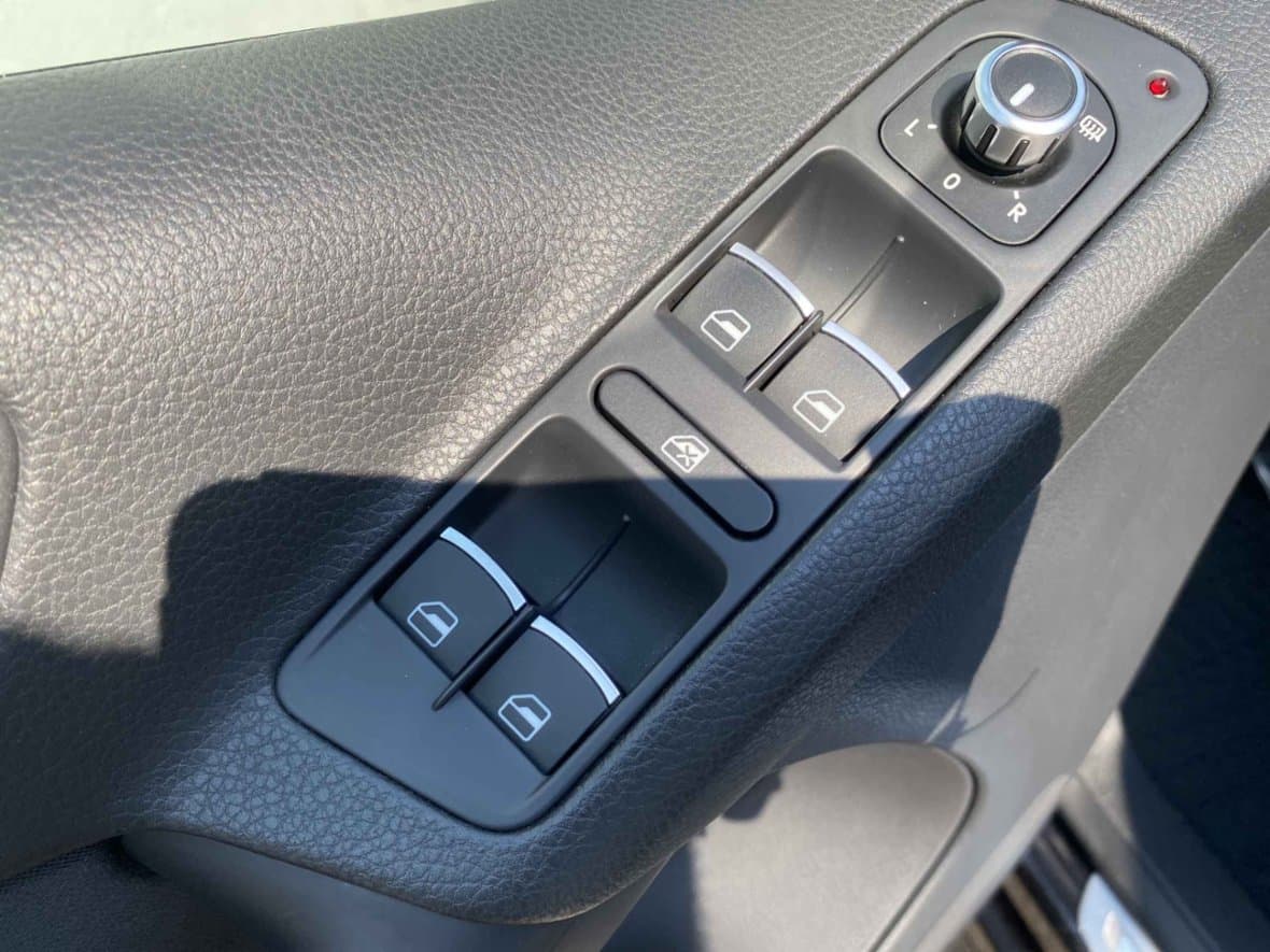 2013 Volkswagen TIGUAN - 13