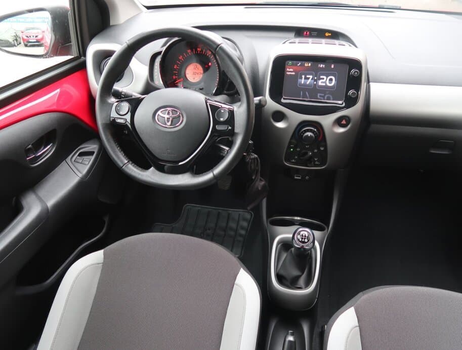 2018 Toyota AYGO - 9