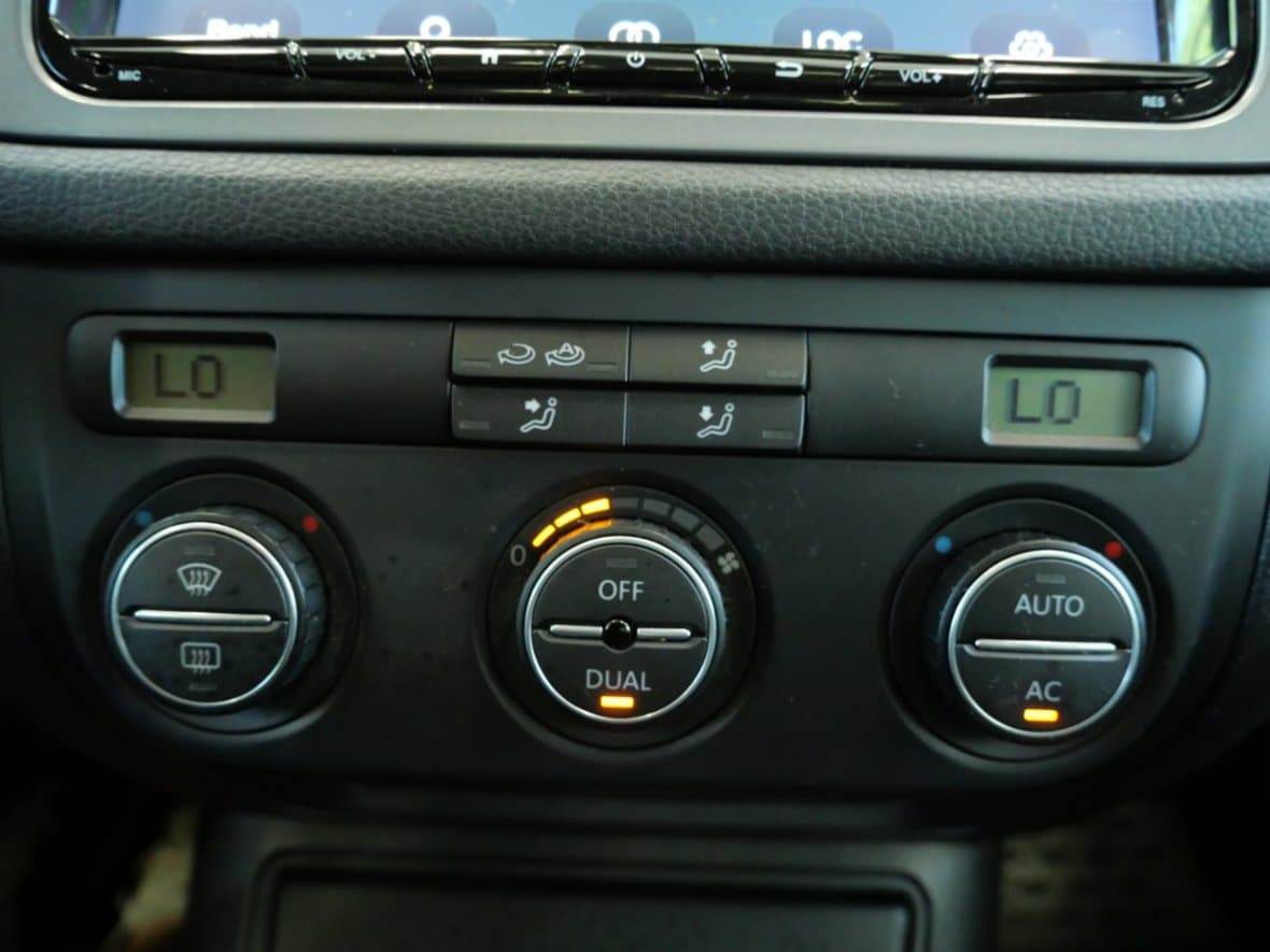 2009 Volkswagen TIGUAN - 17