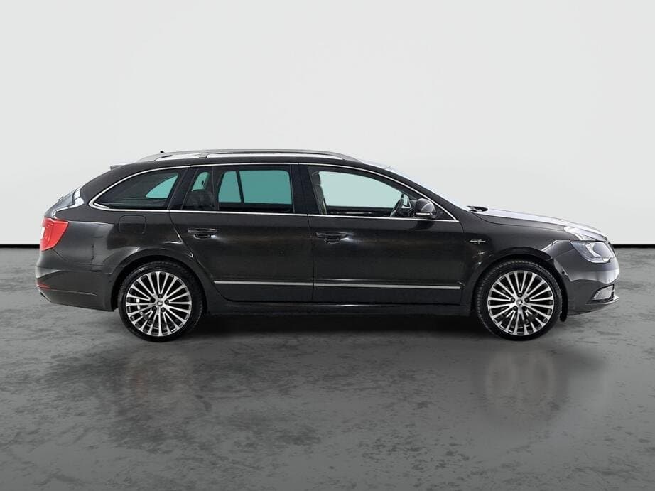 2013 Škoda SUPERB - 8