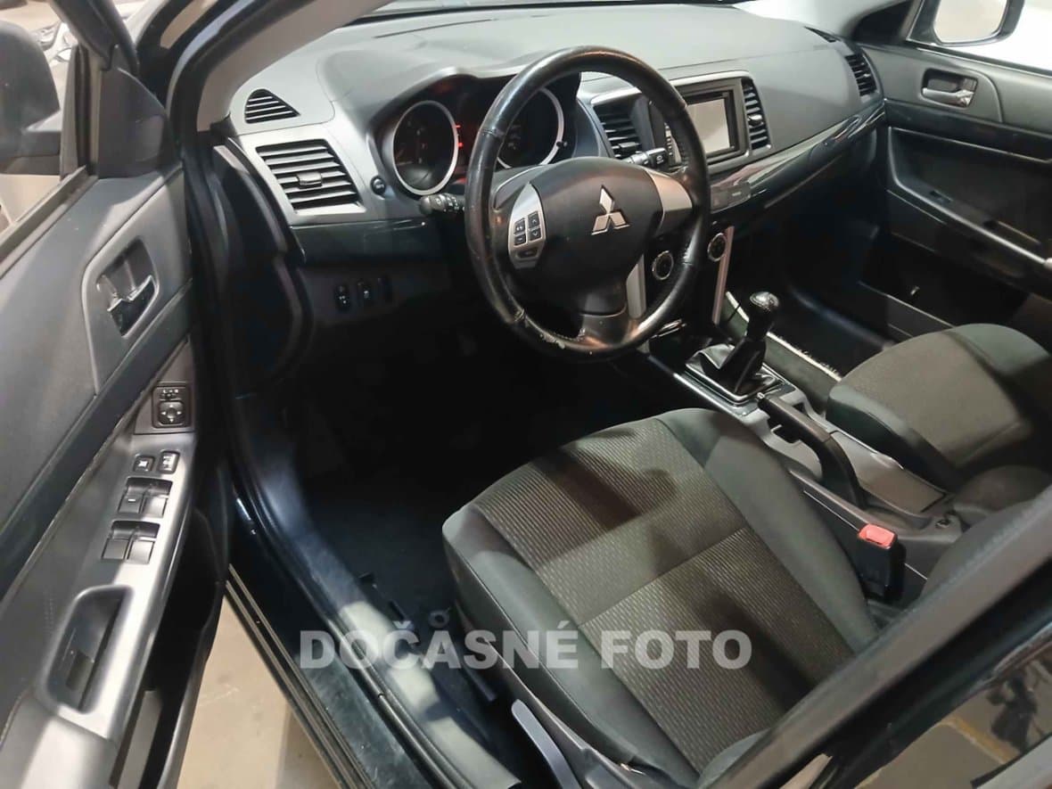 2017 Mitsubishi LANCER - 3