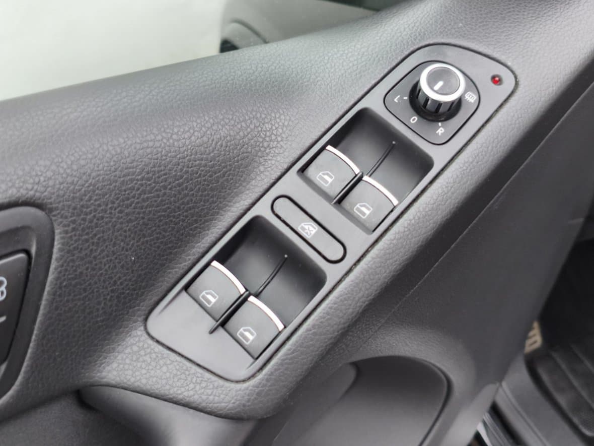 2014 Volkswagen TIGUAN - 14