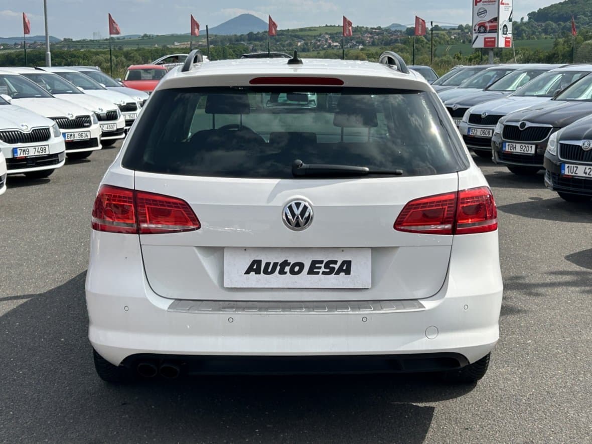 2014 Volkswagen PASSAT - 5