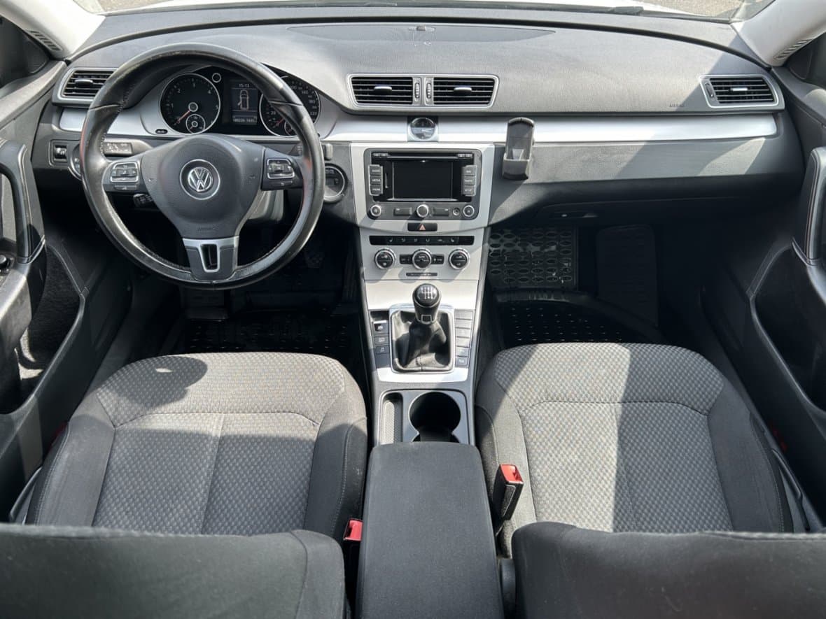 2014 Volkswagen PASSAT - 8