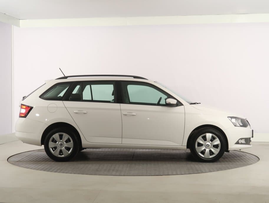 2017 Škoda FABIA - 8
