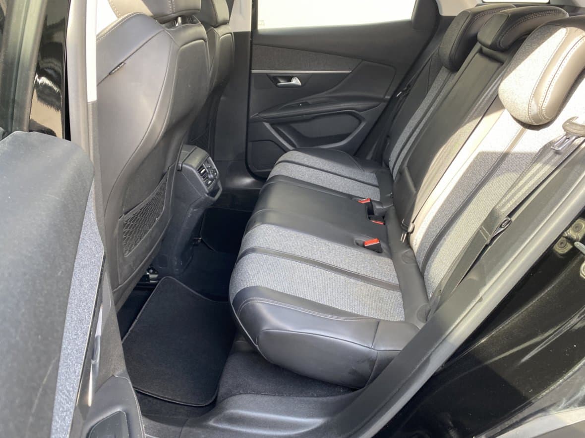 2018 Peugeot 3008 - 10