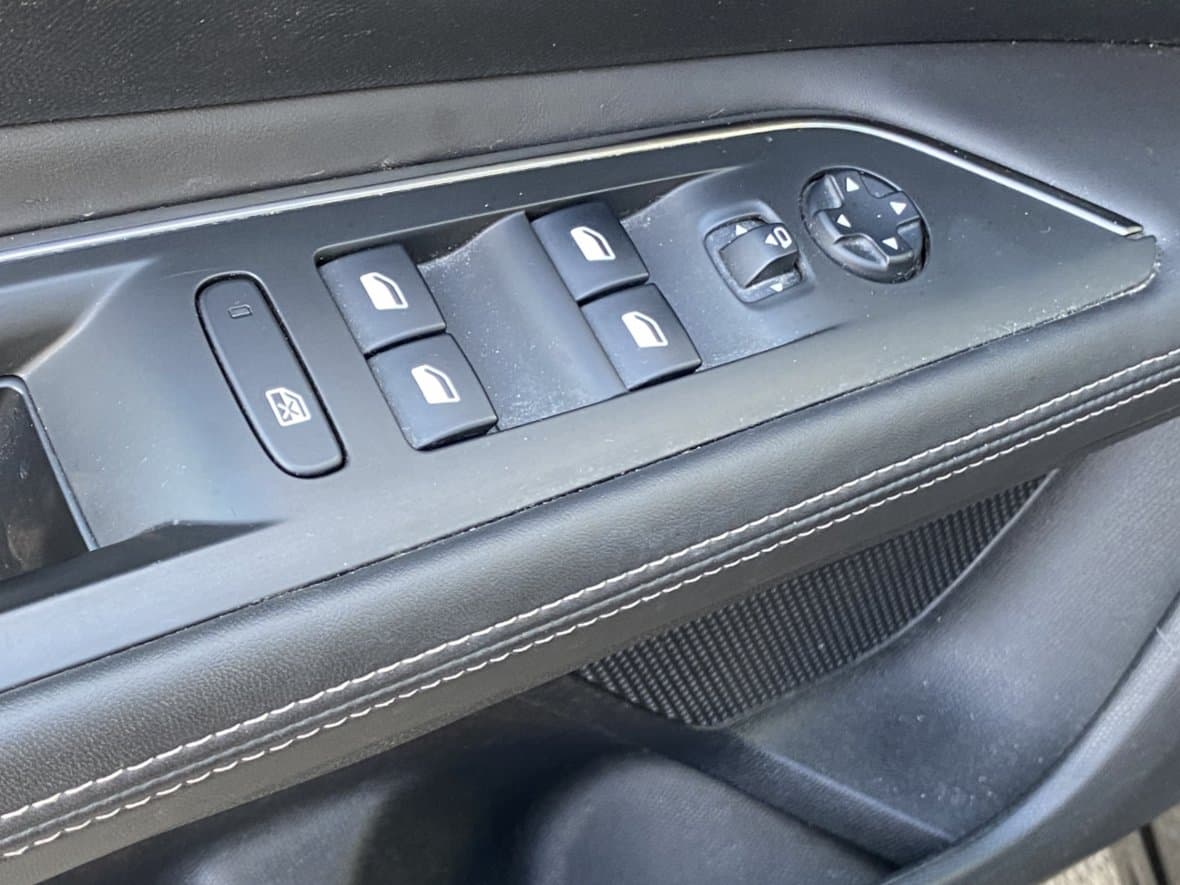 2018 Peugeot 3008 - 11