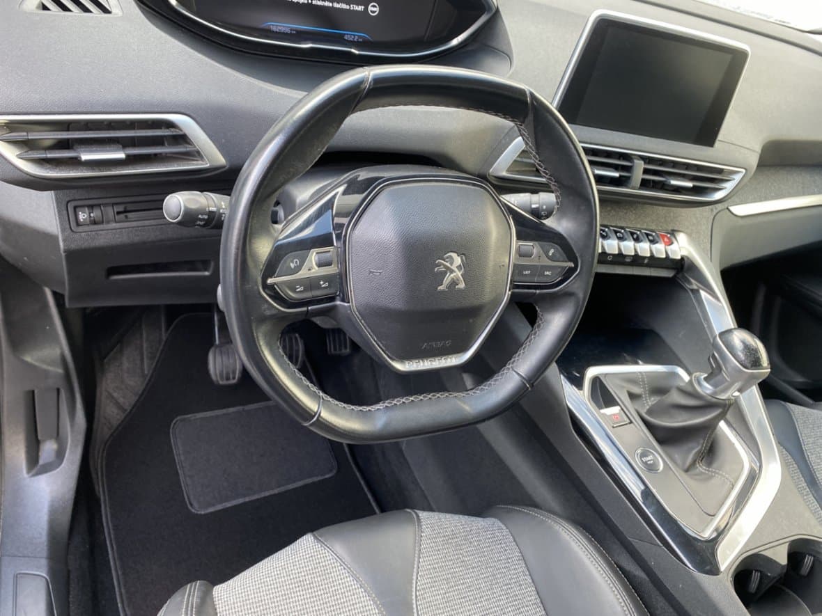 2018 Peugeot 3008 - 12