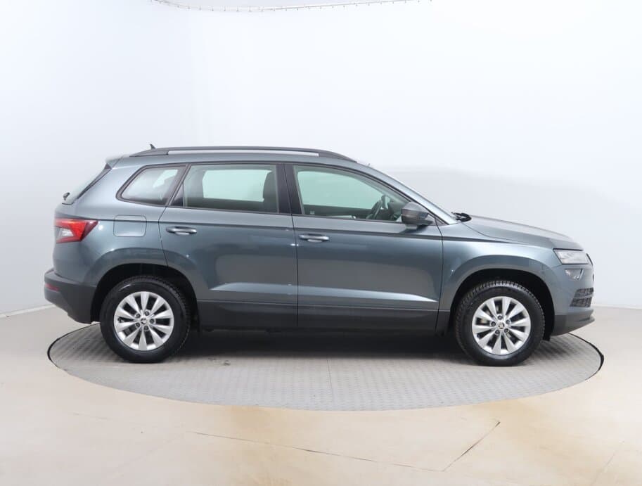 2020 Škoda KAROQ - 8