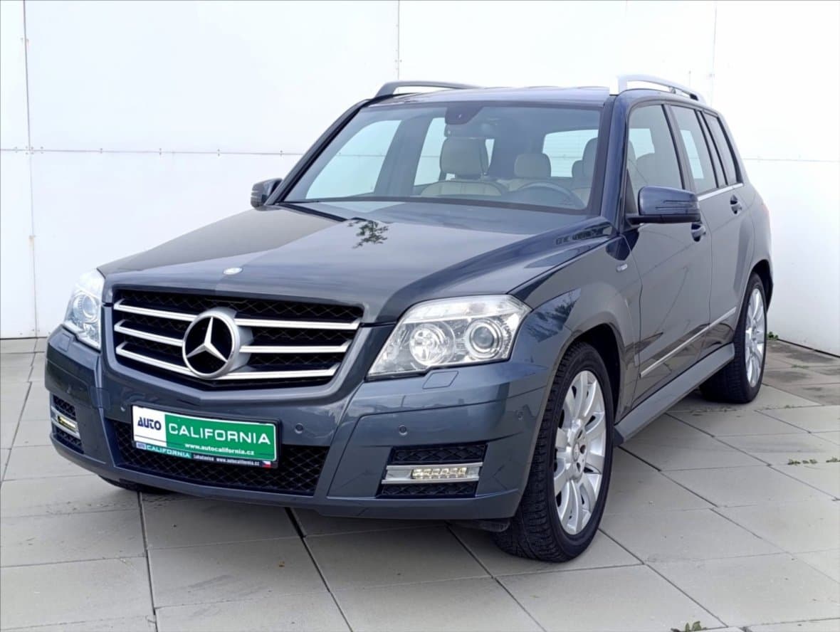 2010 Mercedes-Benz GLK - 2