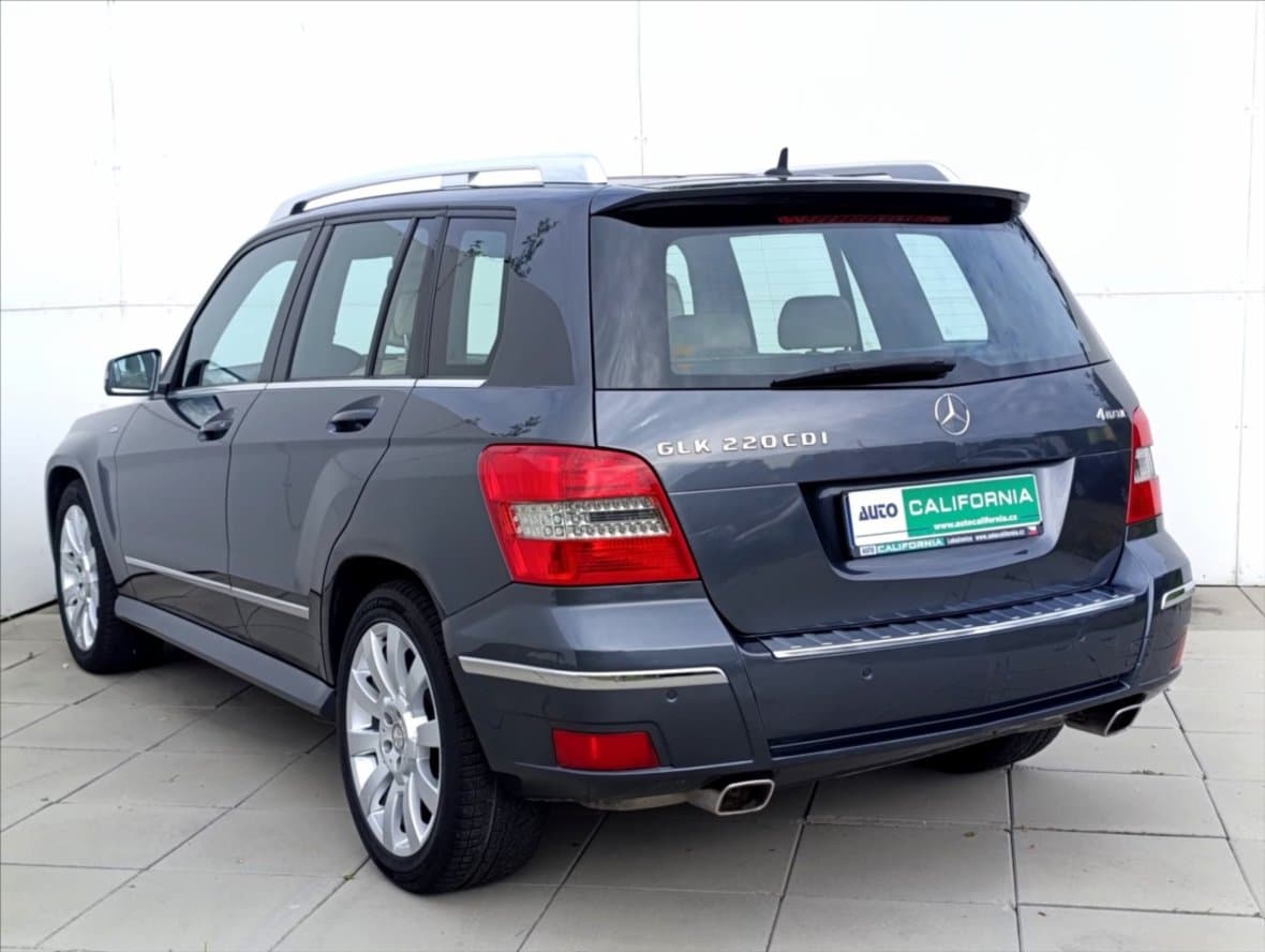 2010 Mercedes-Benz GLK - 10