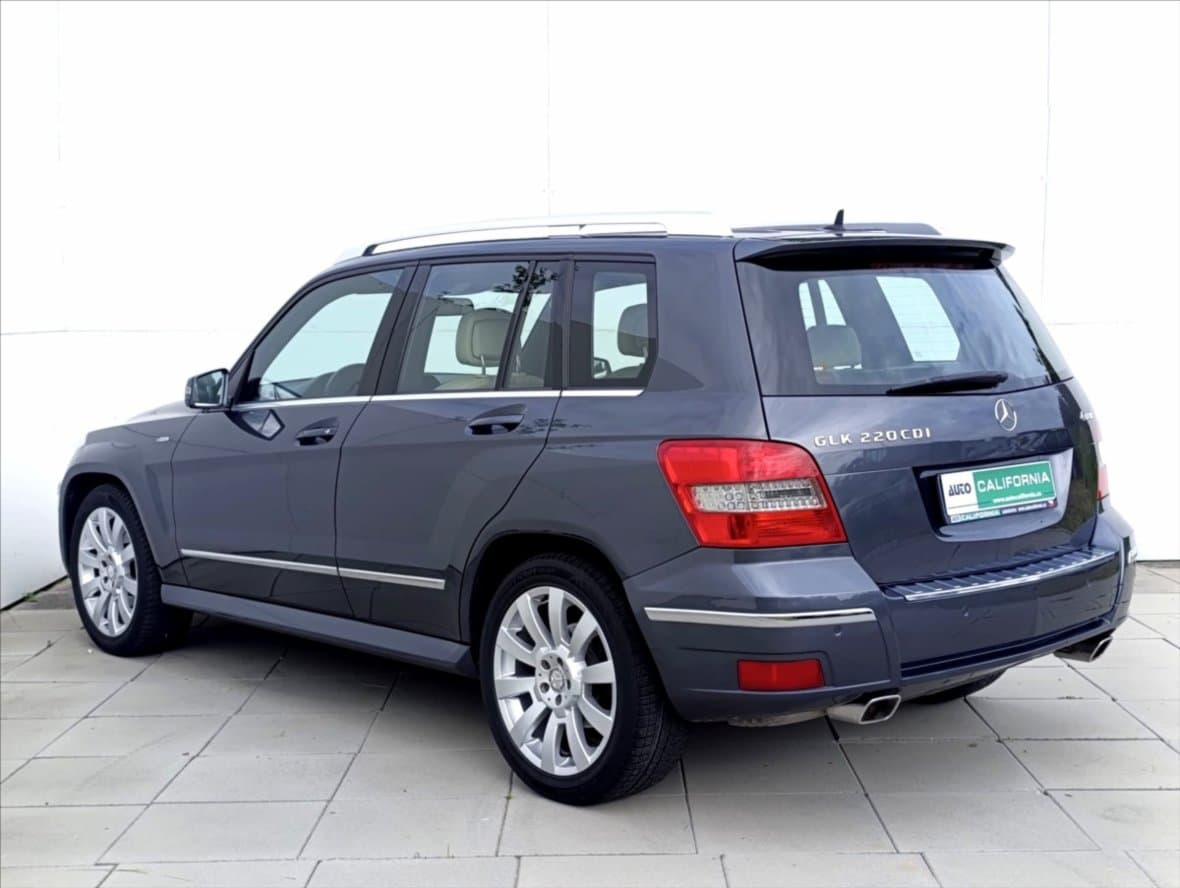 2010 Mercedes-Benz GLK - 11