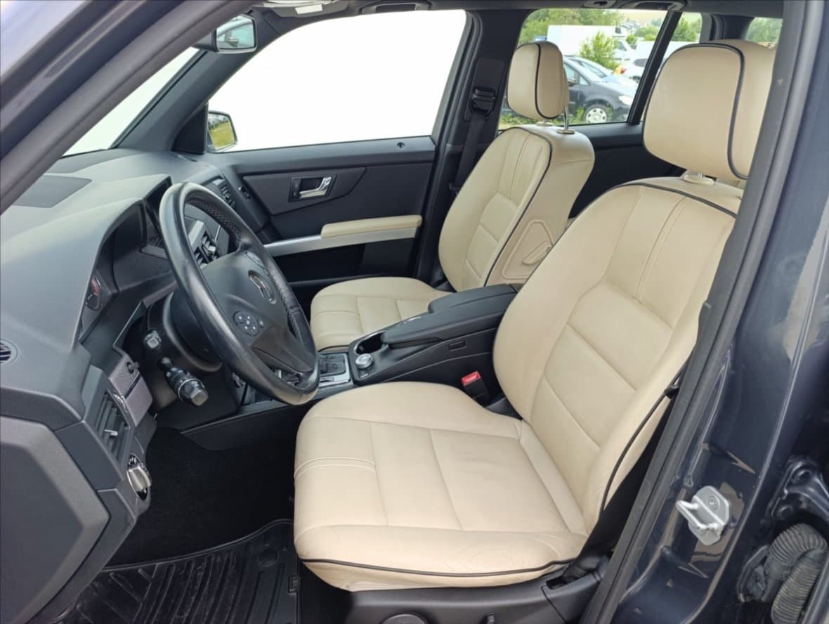 2010 Mercedes-Benz GLK - 13