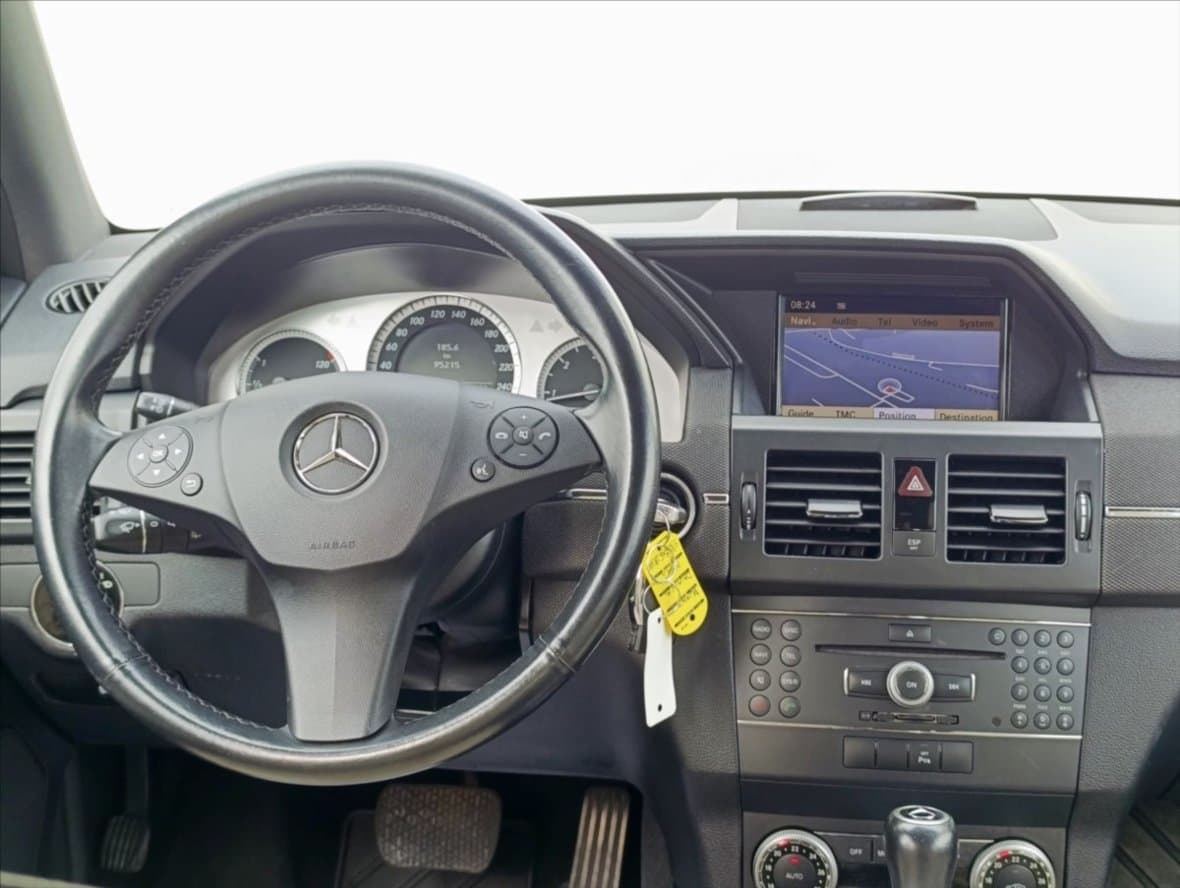 2010 Mercedes-Benz GLK - 15