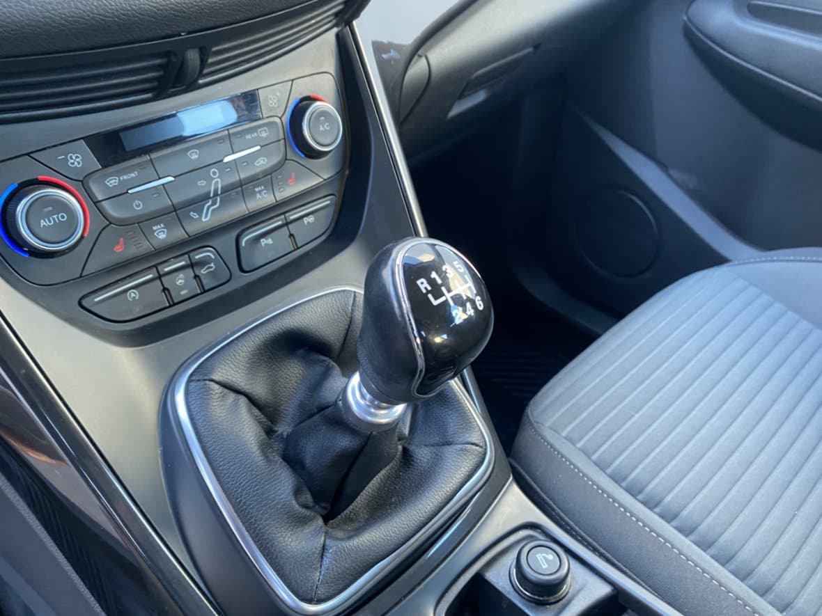 2015 Ford C-MAX - 16