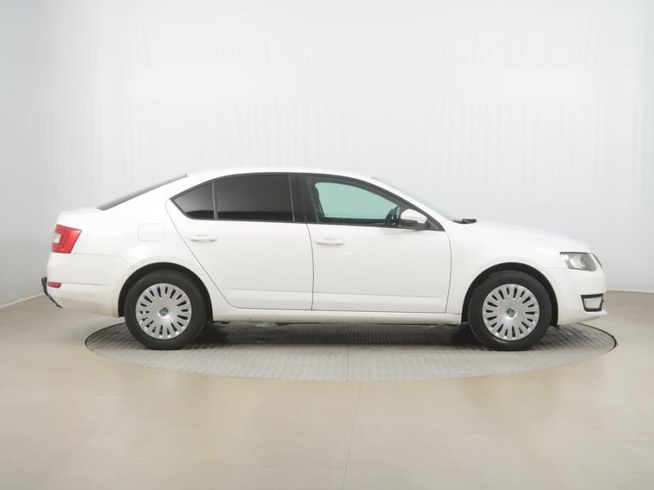 2015 Škoda OCTAVIA - 8