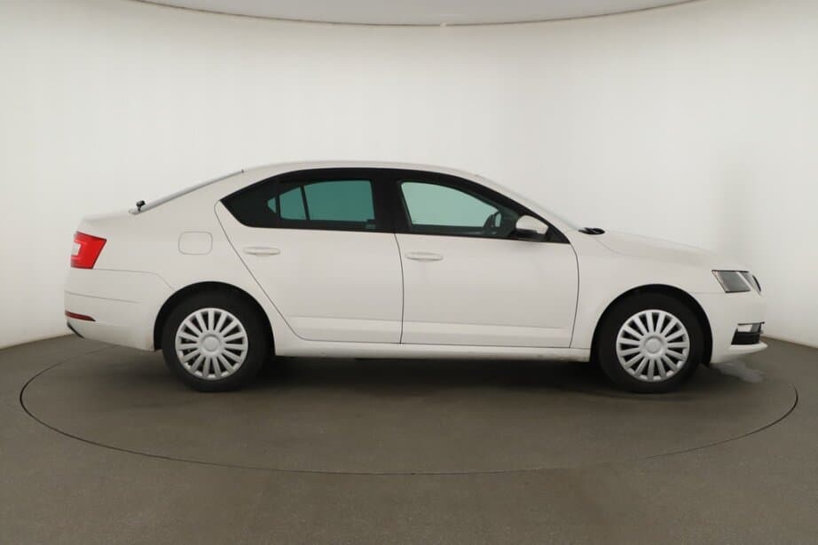 2017 Škoda OCTAVIA - 8