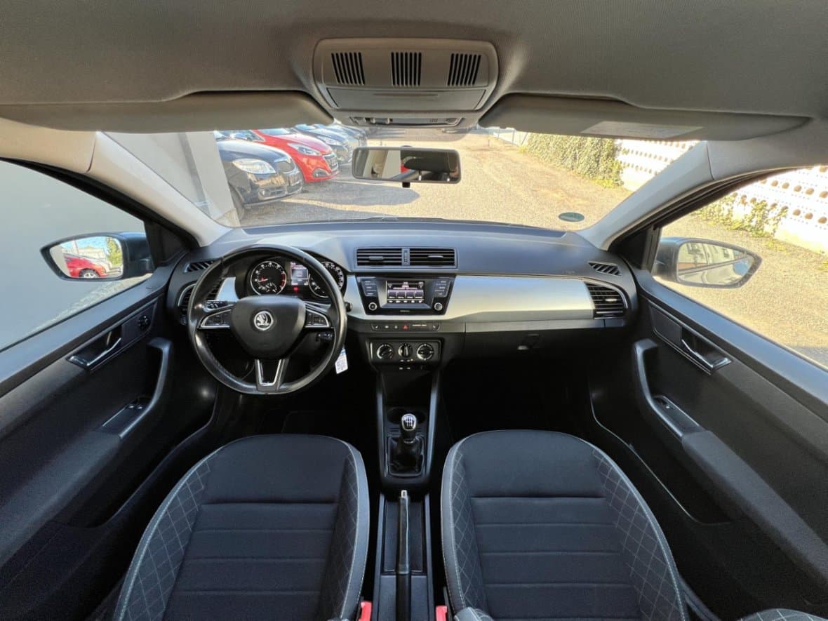 2015 Škoda FABIA - 18