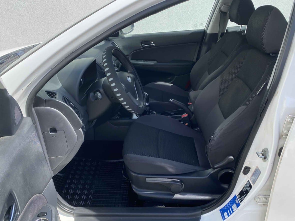 2012 Hyundai i30 - 9