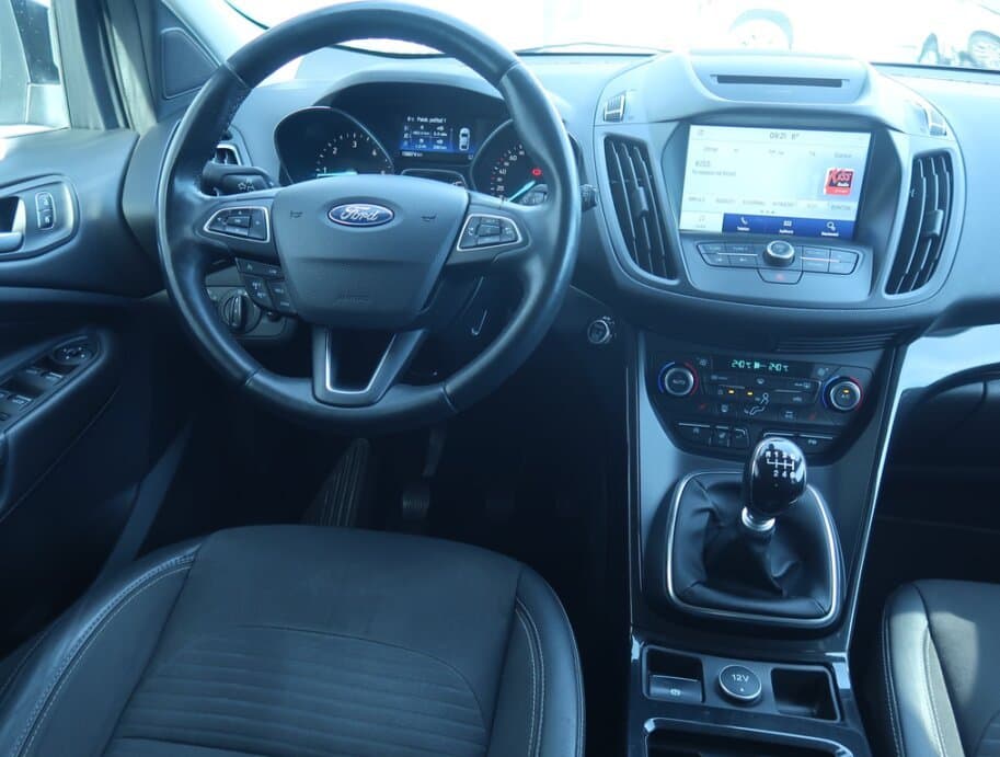 2017 Ford KUGA - 9