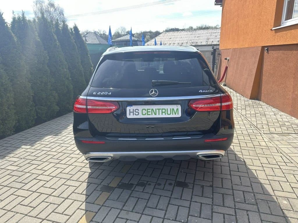 2019 Mercedes-Benz E-CLASS - 4