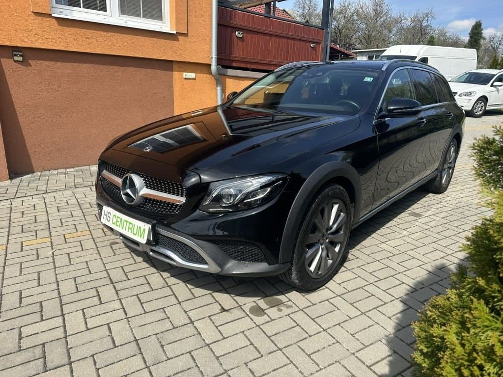 2019 Mercedes-Benz E-CLASS - 9
