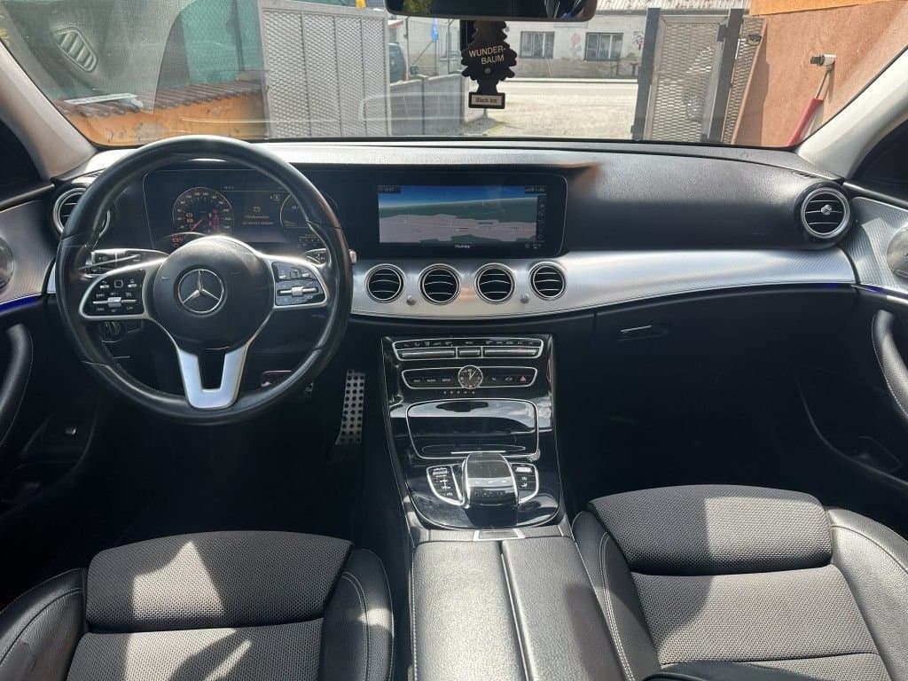 2019 Mercedes-Benz E-CLASS - 11