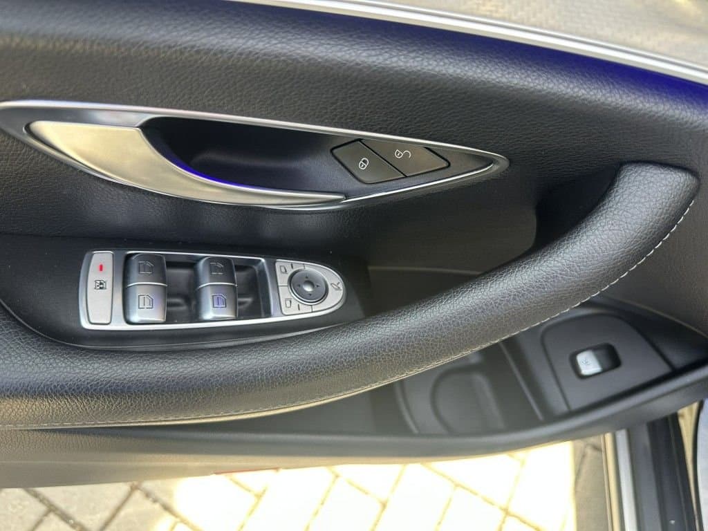 2019 Mercedes-Benz E-CLASS - 14