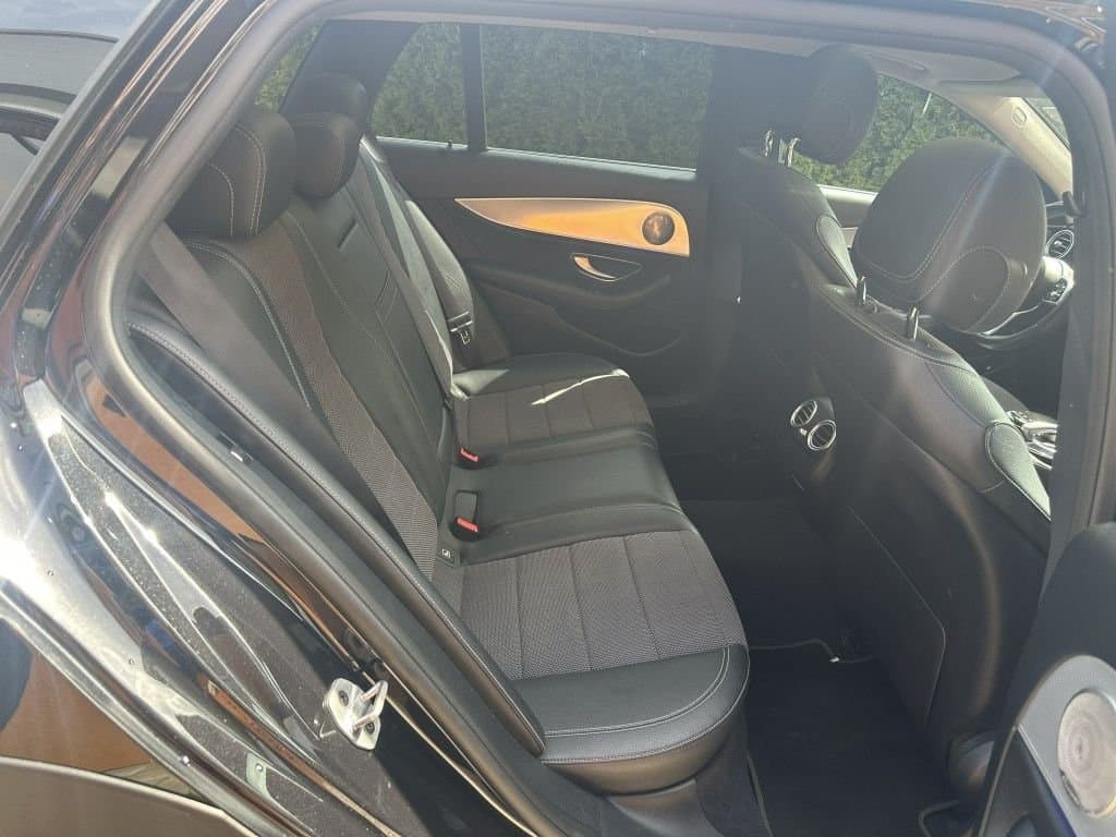 2019 Mercedes-Benz E-CLASS - 18