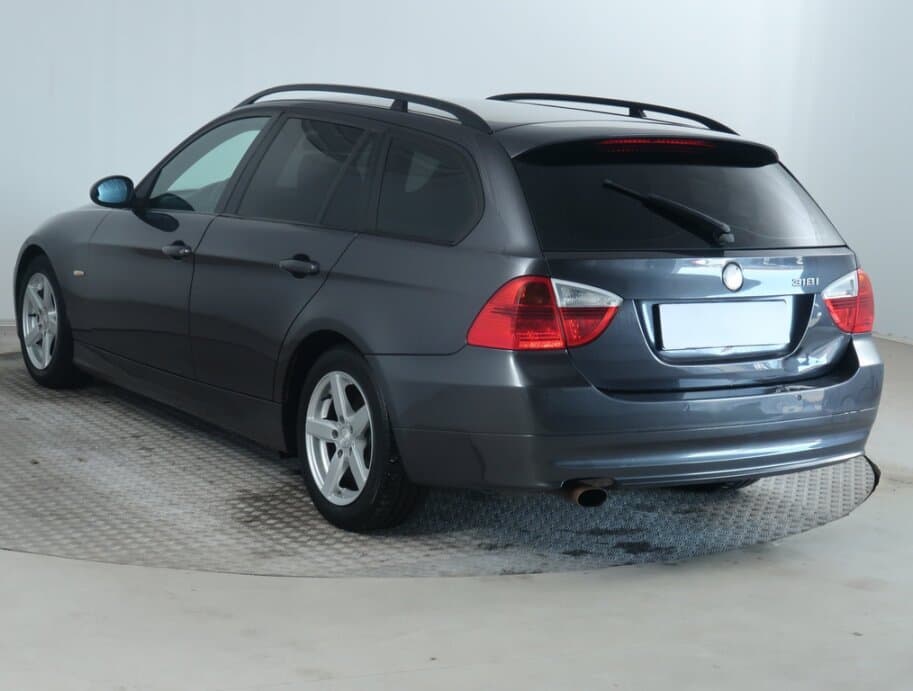 2007 BMW 3-Series - 5