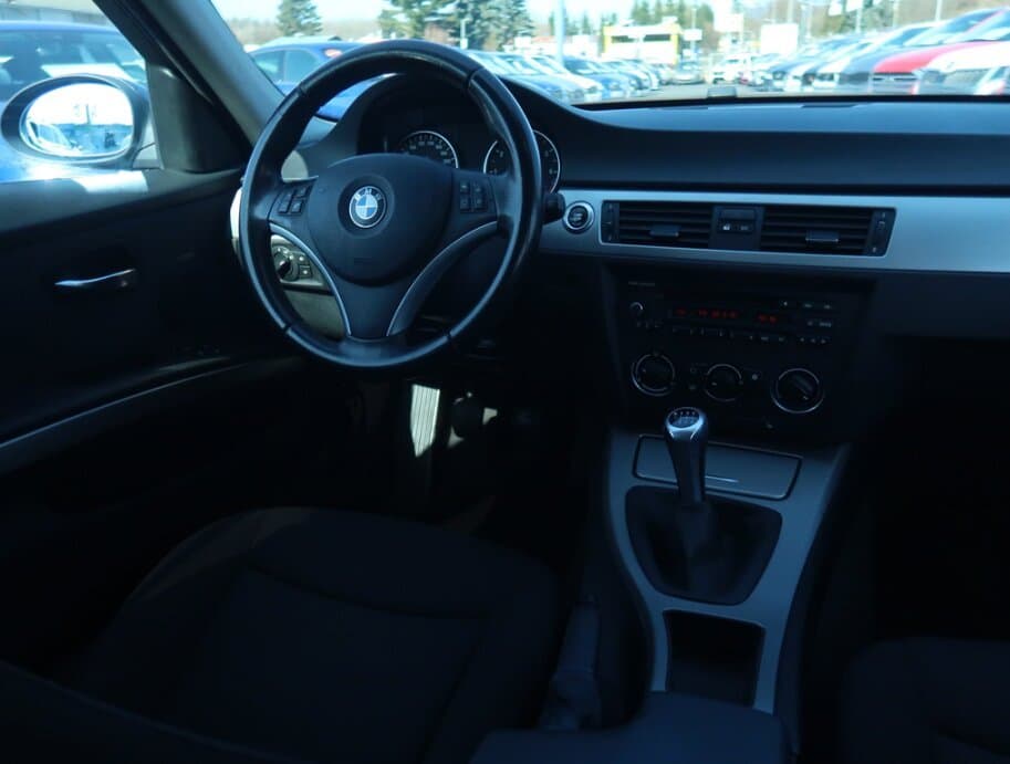2007 BMW 3-Series - 9