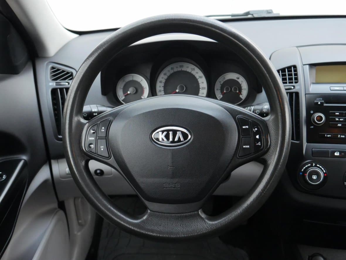 2007 Kia CEE'D - 13