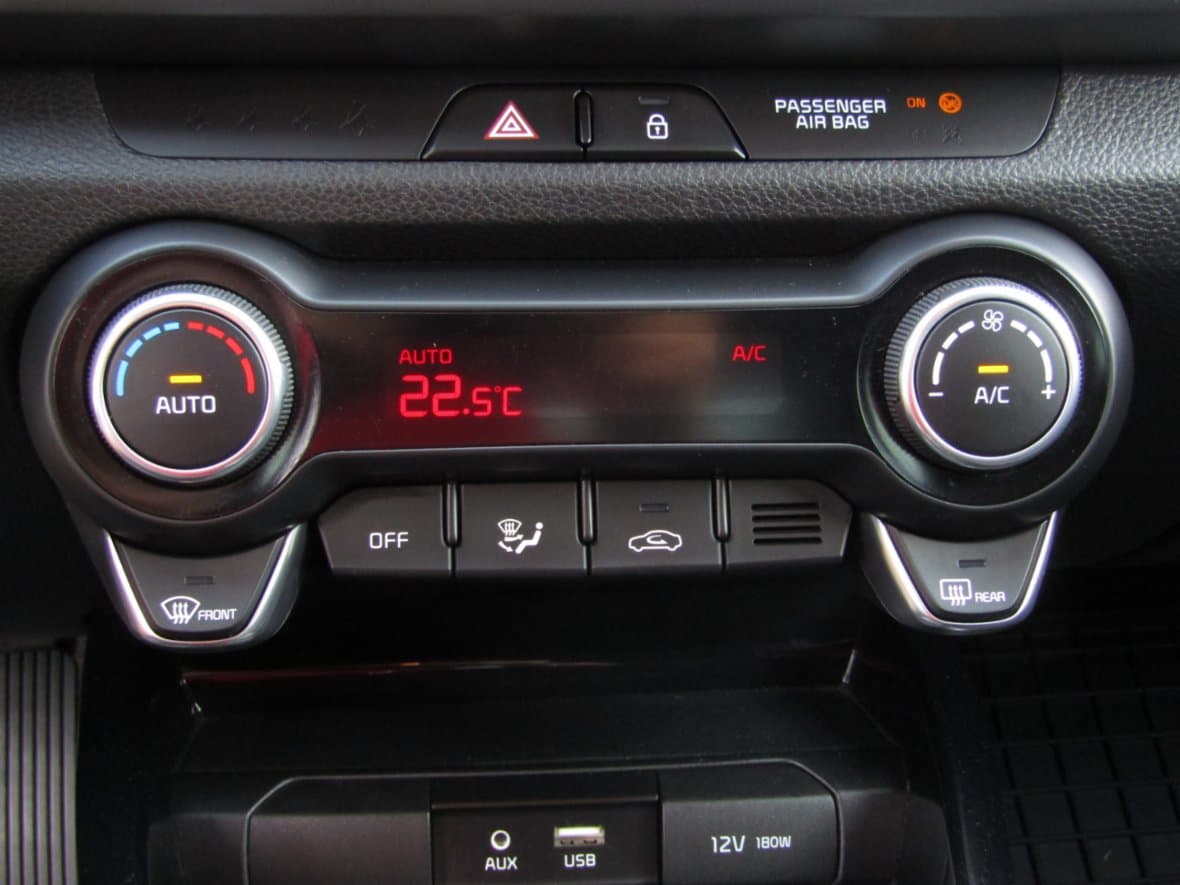 2018 Kia RIO - 14