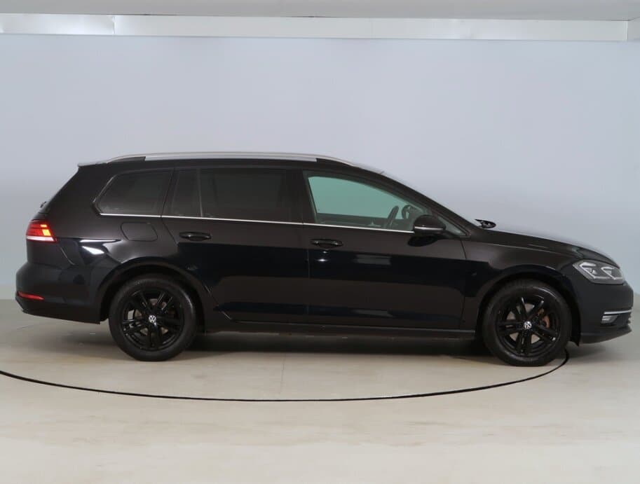 2018 Volkswagen GOLF - 8