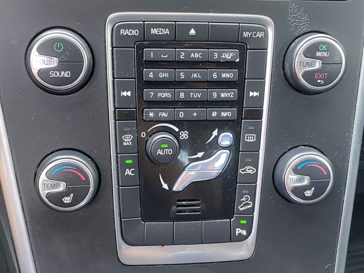 2014 Volvo XC60 - 16