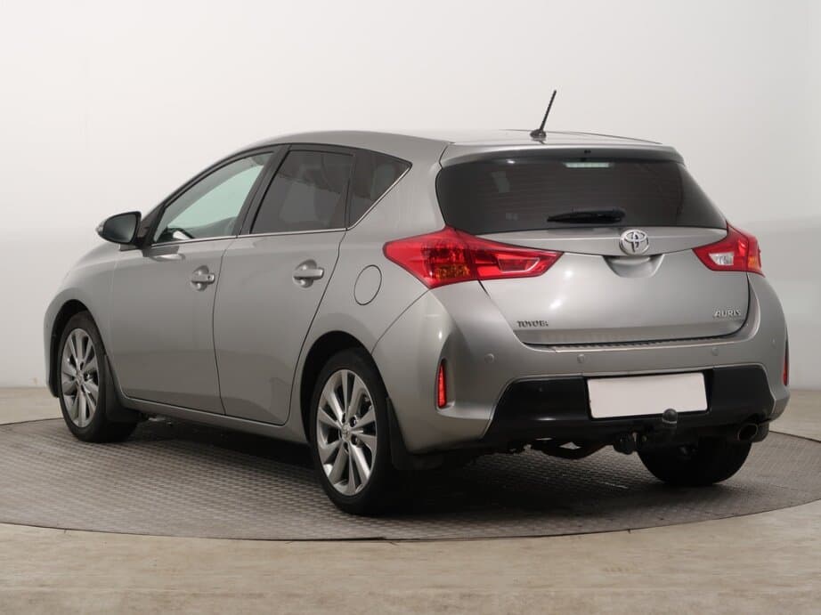 2013 Toyota AURIS - 5