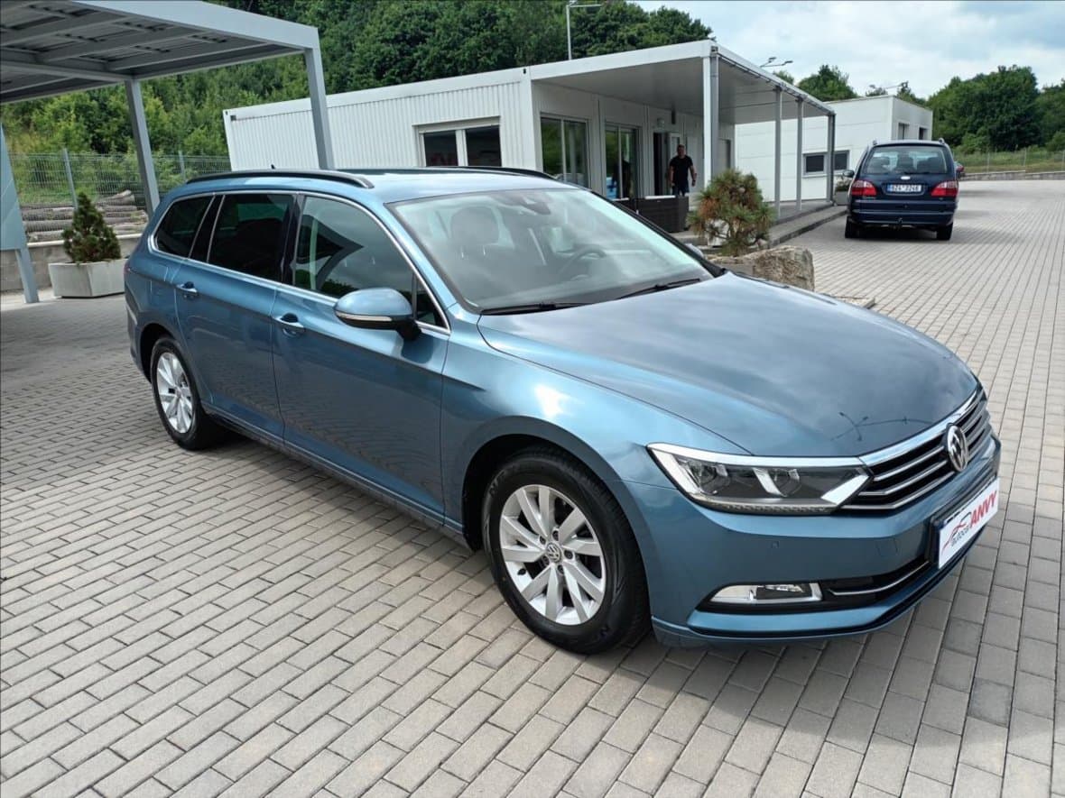 2018 Volkswagen PASSAT - 3