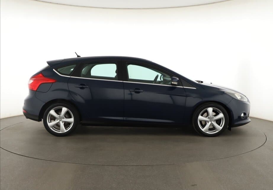 2012 Ford FOCUS - 8