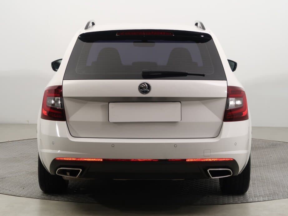 2018 Škoda OCTAVIA - 11