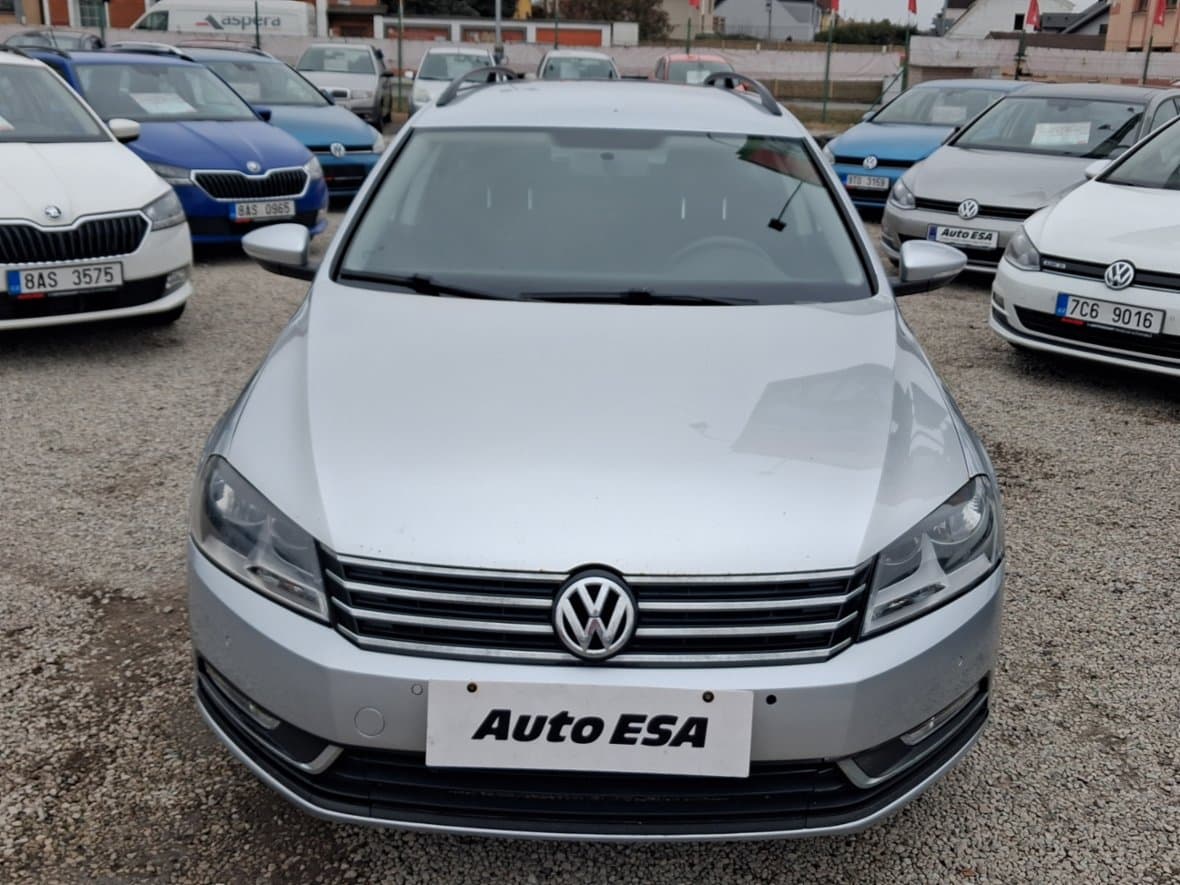 2012 Volkswagen PASSAT - 2