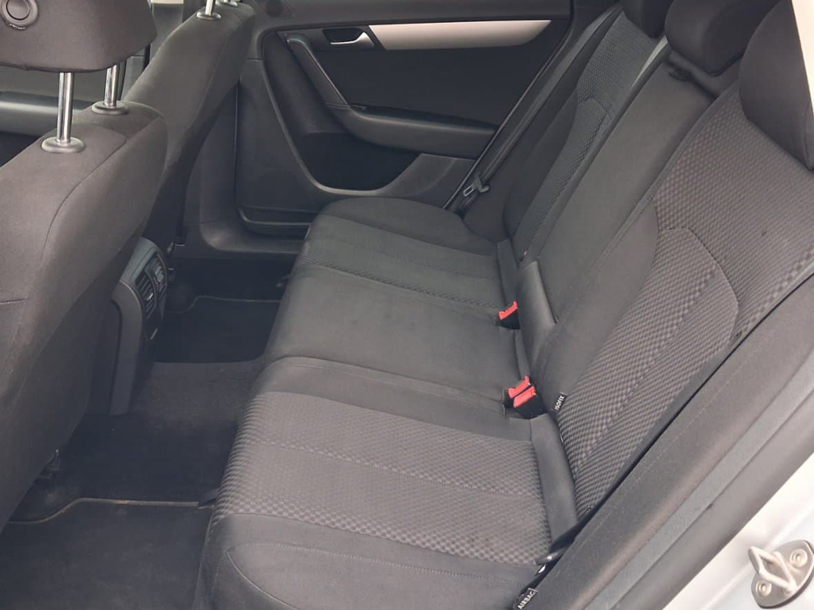 2012 Volkswagen PASSAT - 10