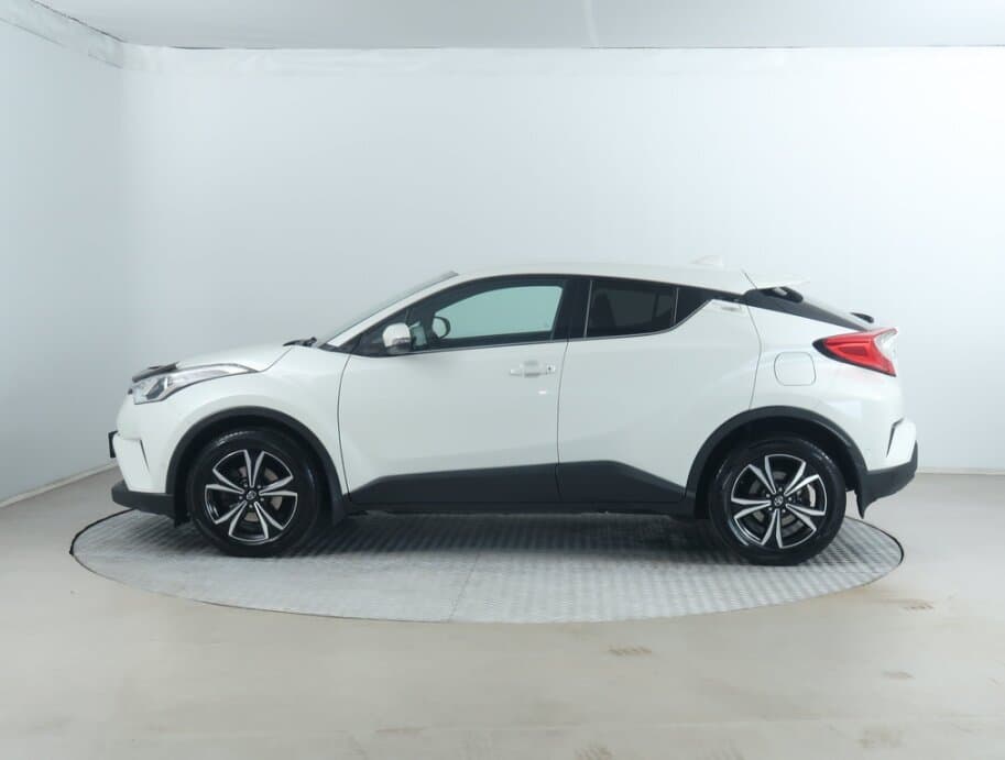2017 Toyota C-HR - 4