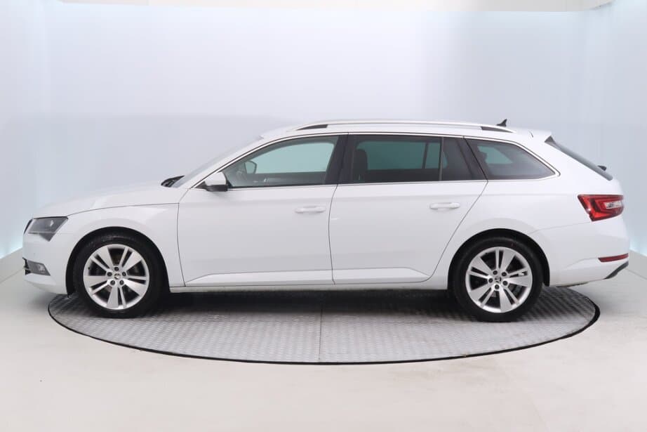 2018 Škoda SUPERB - 4