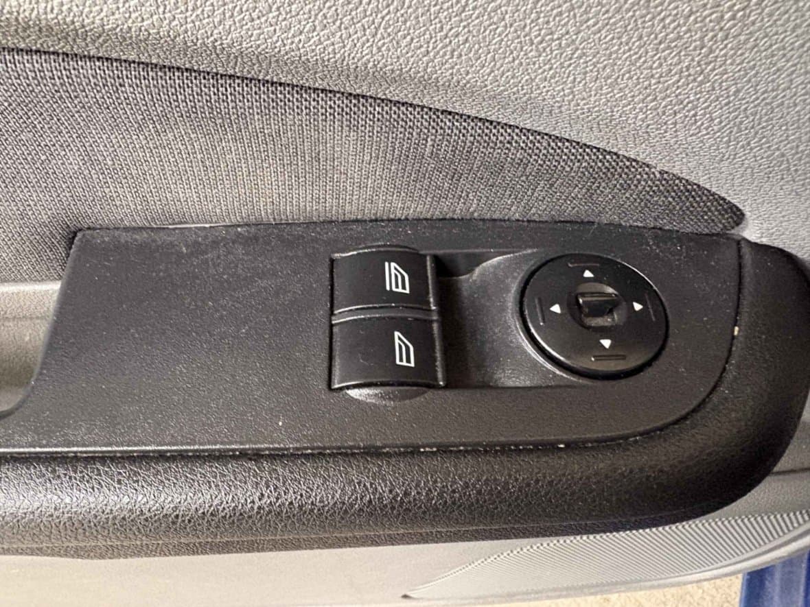 2008 Ford FOCUS - 12